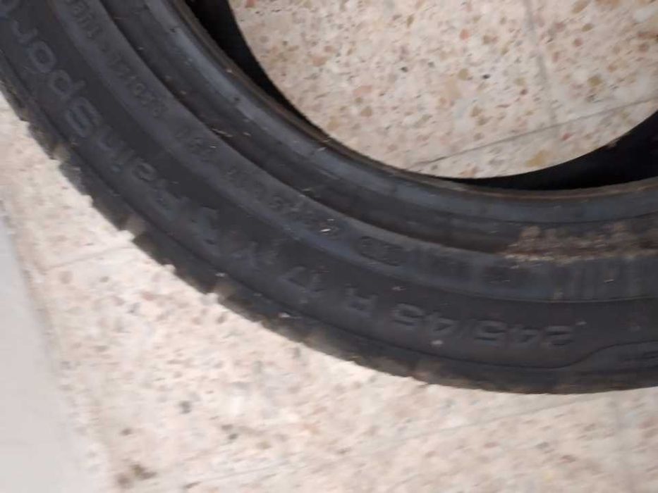 PNEU 245/45 R17 UNIROYAL com 180Kms