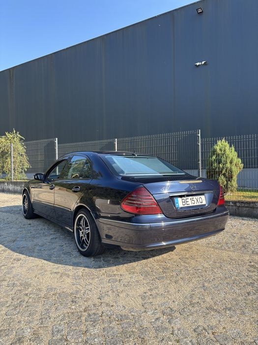 Mercedes-Benz Classe E 270 — fotografia 12