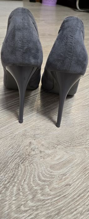 Buty czułenka szpilki