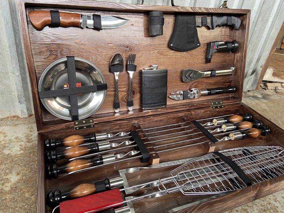 Подарунковий набір шомпурів у деревʼяному кейсі 111макс