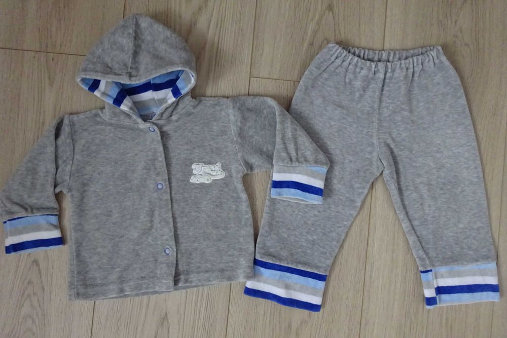 Komplet dresowy chłopięcy r. 62-68