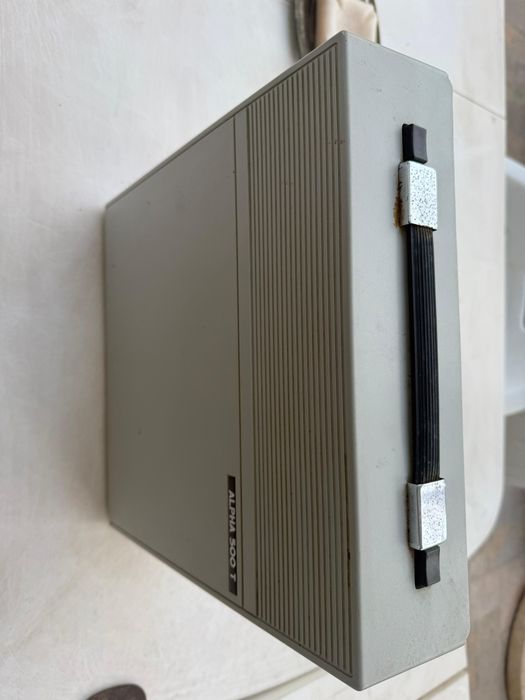 Máquina de escrever ALFA 500T