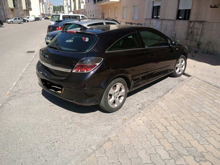 Opel Astra GTC 1.3