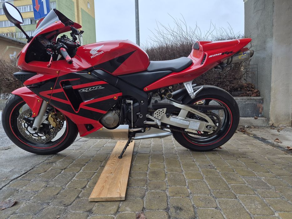 Honda CBR 600rr  Niski przebieg Doinwestiwana