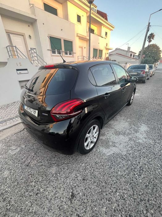 Pegeout 208 Active 1.2 Puretech 82 CVM5