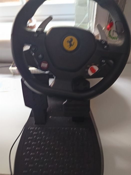 Volante thrustmaster T80 RW Ferrari 488 GTB PS5,PS4,Pc