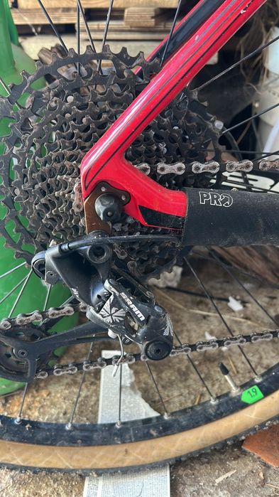 BH RC ultimate carbono roda 29