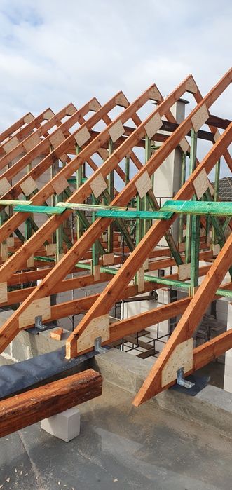 Wiązary Ciesielstwo-Dekarstwo  montaż stolarki