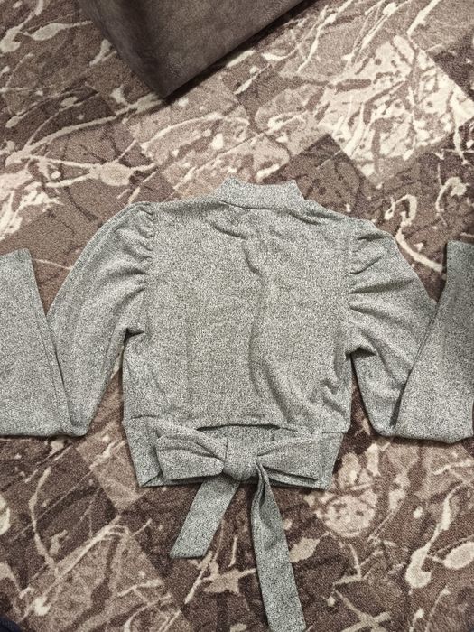 Продаётся блузка кофточка на Новый рік для дівчини