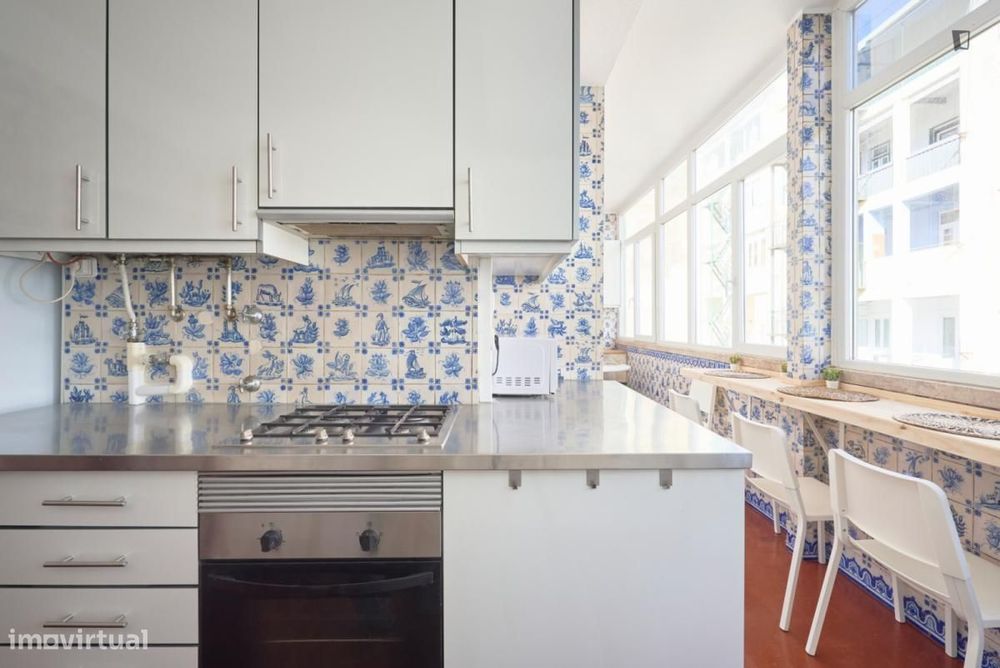 Quarto - localizado em Lapa Lisbon