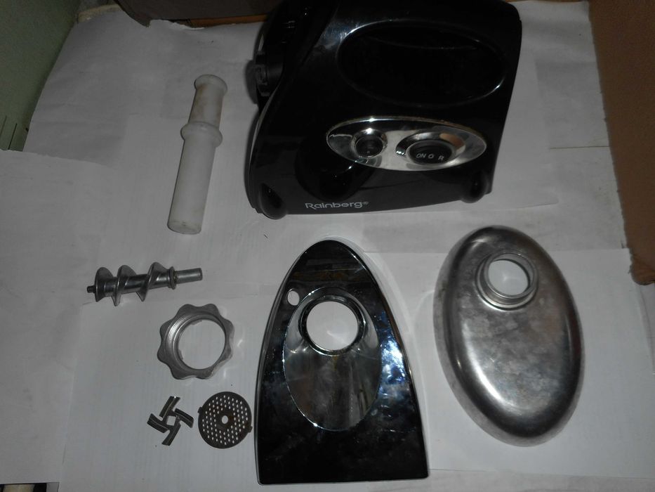М'ясорубка Rainberg RB-675 3800W на запчасти