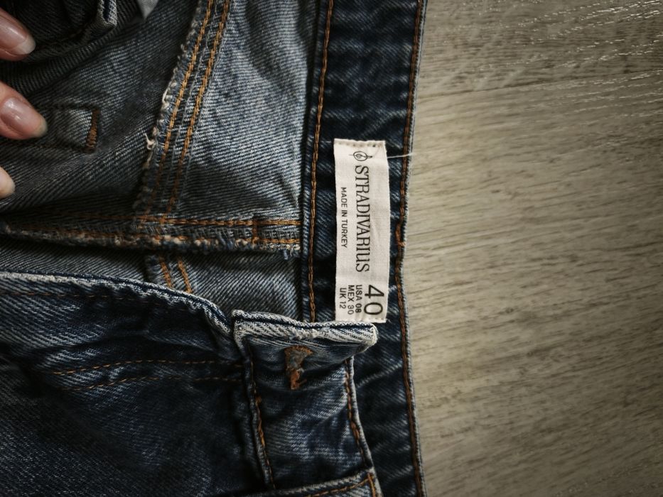 Jeansy Stradivarius