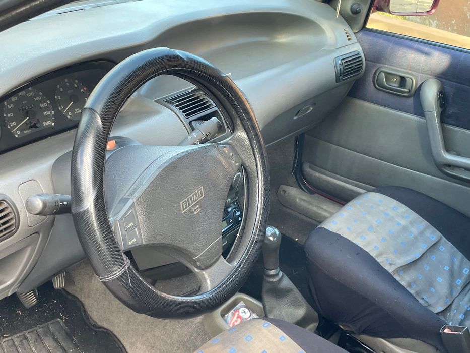 Fiat Punto impecável