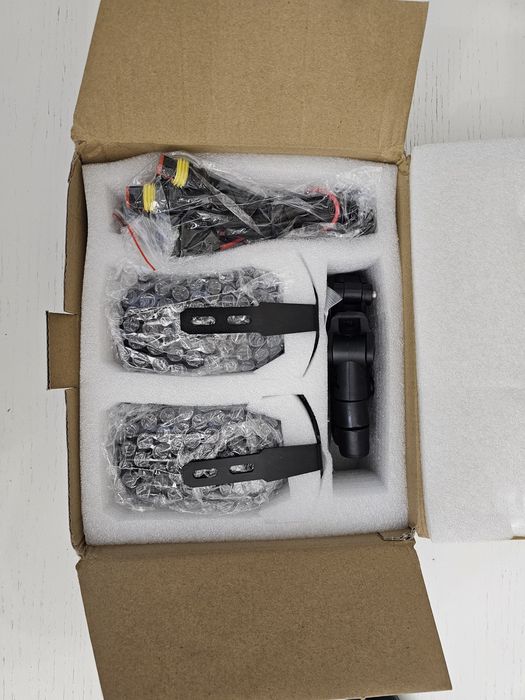 Протитуманки, додаткові фари на мото BMW, Honda, Yamaha, GIVI S322