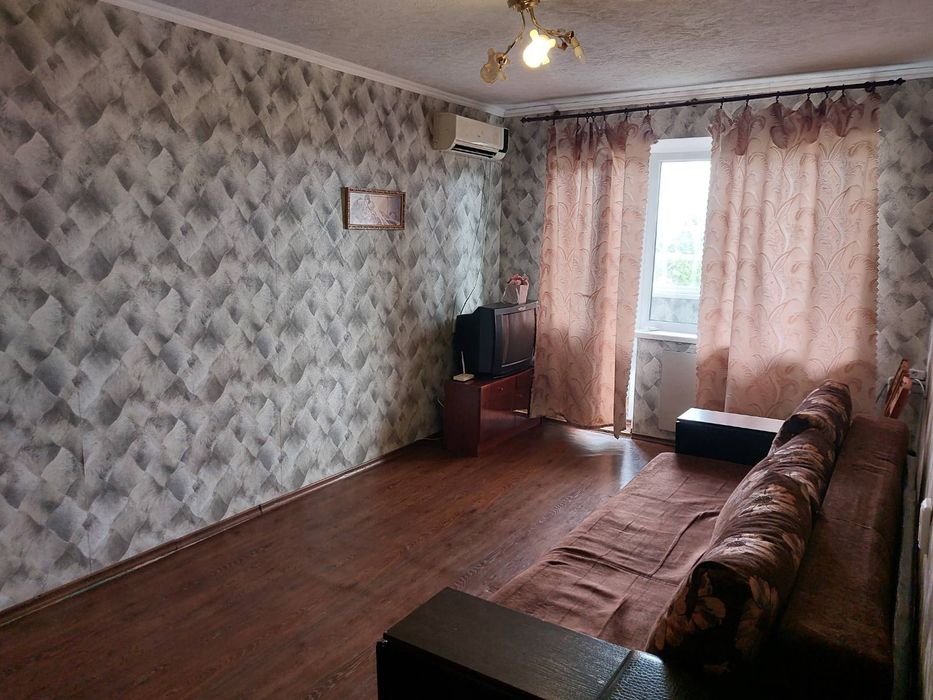 Продам 1-к в центре!