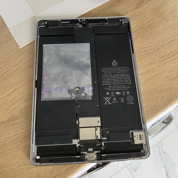 ipad pro 105 256 - купити планшети - Ціна на OLX.ua