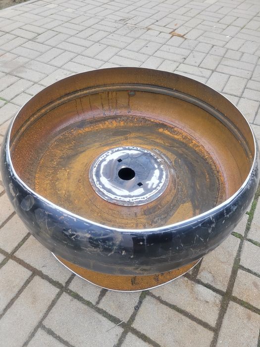 Grill ,palenisko ogrodowe na drewno solidne.