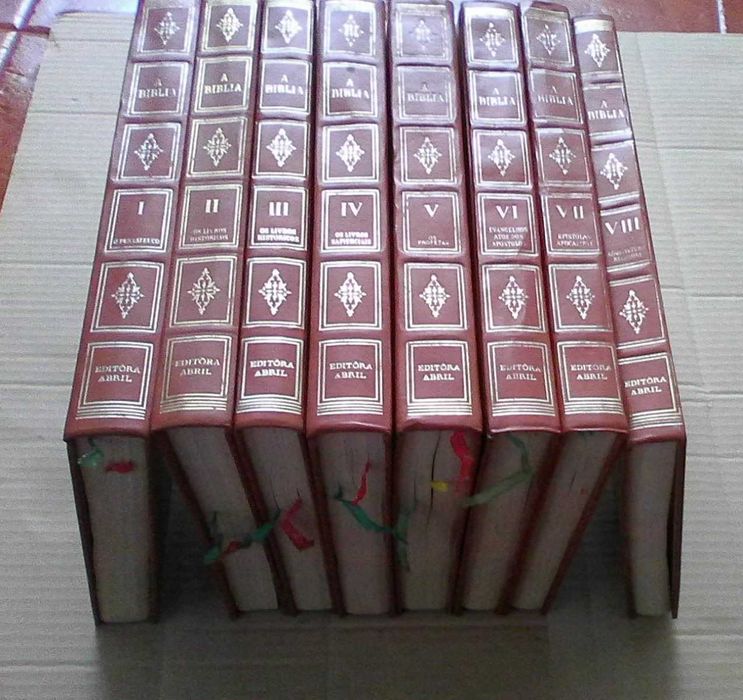 Bíblia Ilustrada - 8 volumes