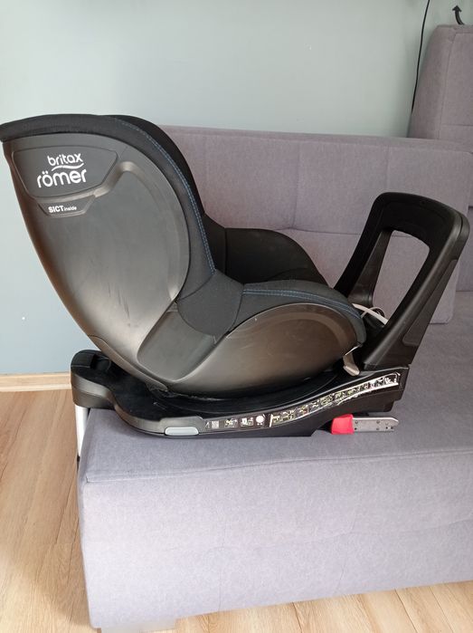 Fotelik Britax Romer Dualfix m i-size RWF