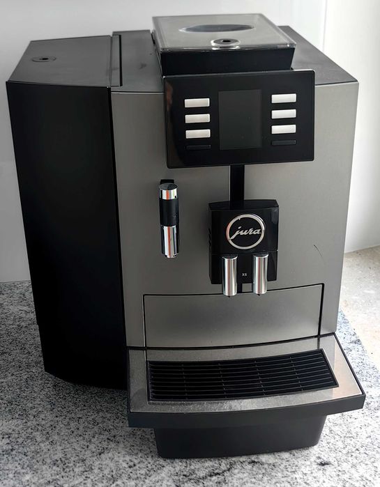 Expres Profesjonalny JURA X6 w idealnym stanie