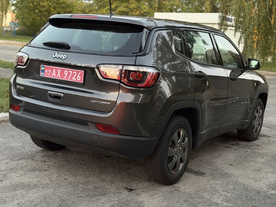 Продам Jeep Compass