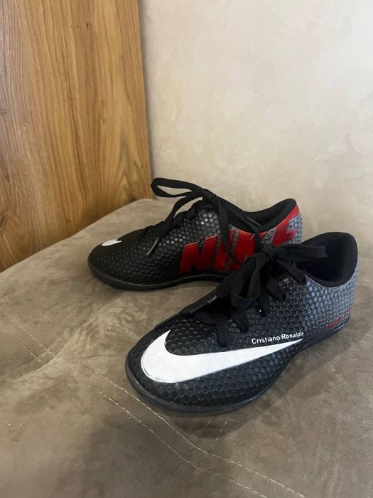 Сороканіжки Nike