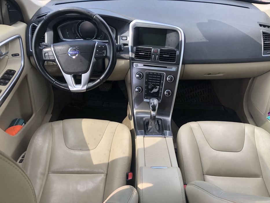 Продам автомобіль Volvo xc60 2014 року