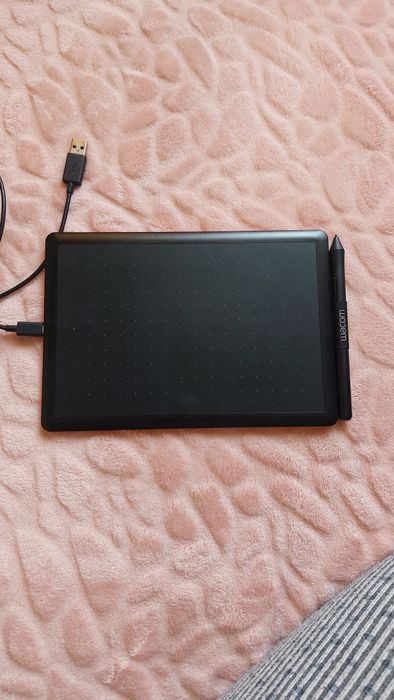 Графічний планшет One by wacom