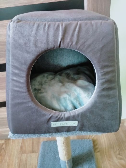Лежанка домівка для котика або собачки, домик