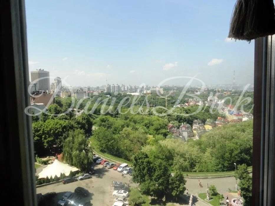 Аренда пентхауса на Б. Житомирской