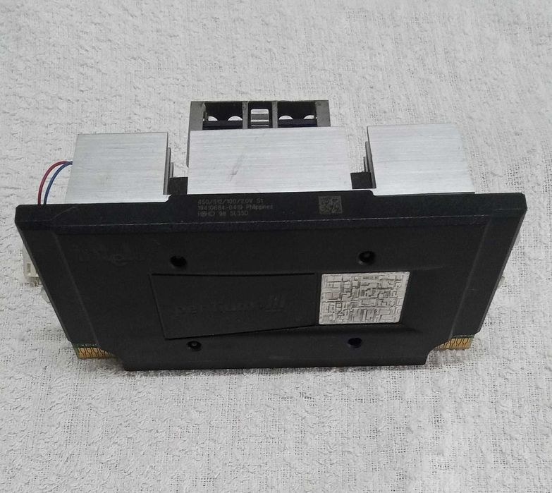 Processador Slot 1 - Intel Pentium III a 450mhz
