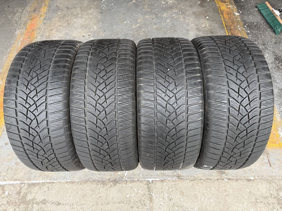 Шини зимові R19 255 40 Goodyear Склад Осокорки RLX