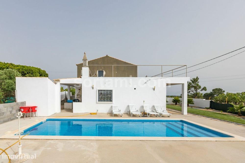 Detached T4 Villa for Sale in Almancil, Loulé