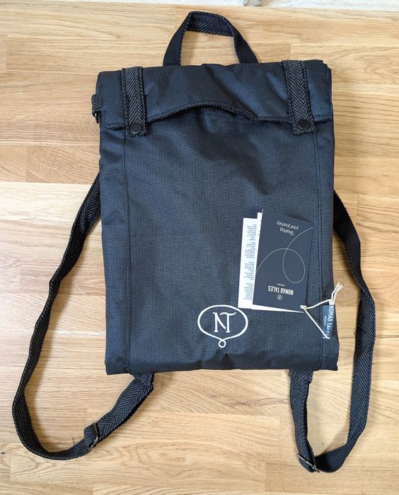 Nomad Tales Koc Mata Podróżna dla Psa 2w1 Ebony 80x60cm Spacery Podróż