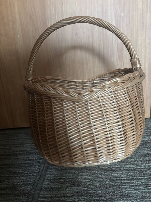 Koszyk wiklinowy
