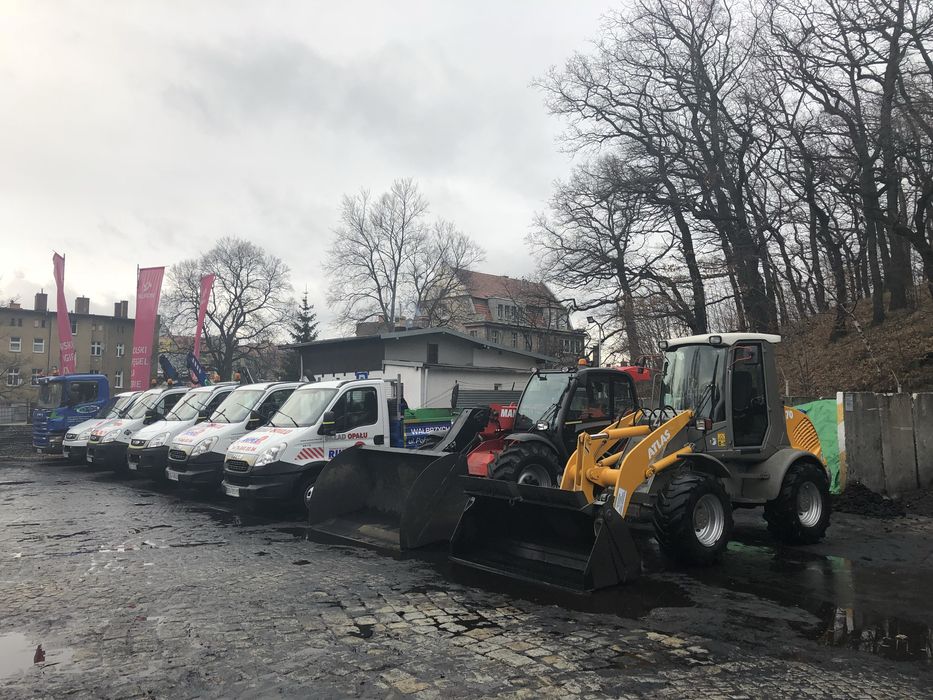 Koparka,ładowarka,roboty ziemne,wynajem,transport,wywrotka,przeładunek