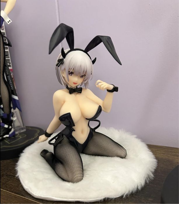 Нова еротична фігурка Nono Bunny Girl kneel