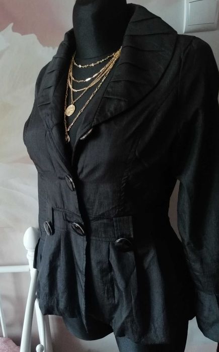 Fajny żakiet cienka kurteczka trencz czarna marynarka kurtka S XS