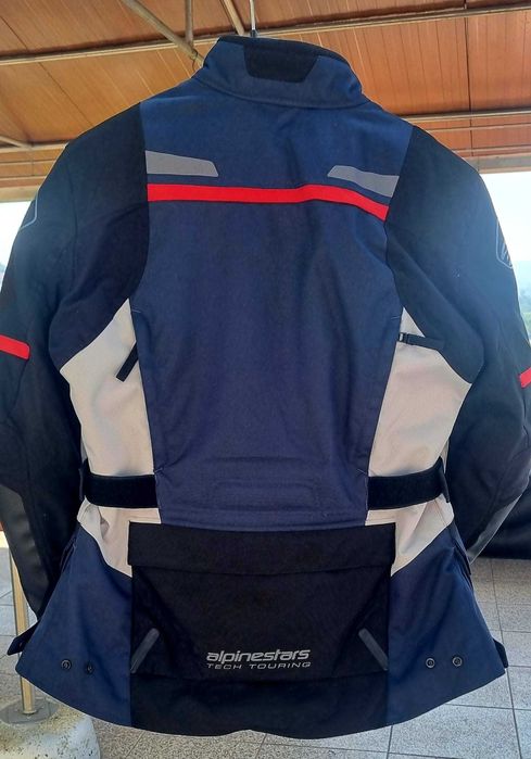 1 Casaco Alpinestars unisexo, novo, tamanho XL. (Veste tamanho M)