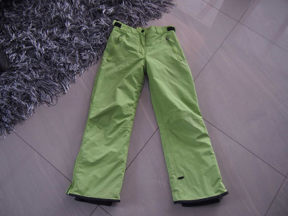 Spodnie narciarskie zimowe 146-152 cm