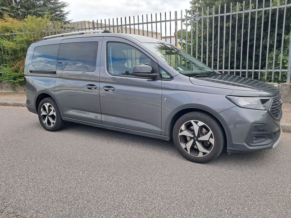 Ford Tourneo Connect Grand 1.5 EcoBoost Active