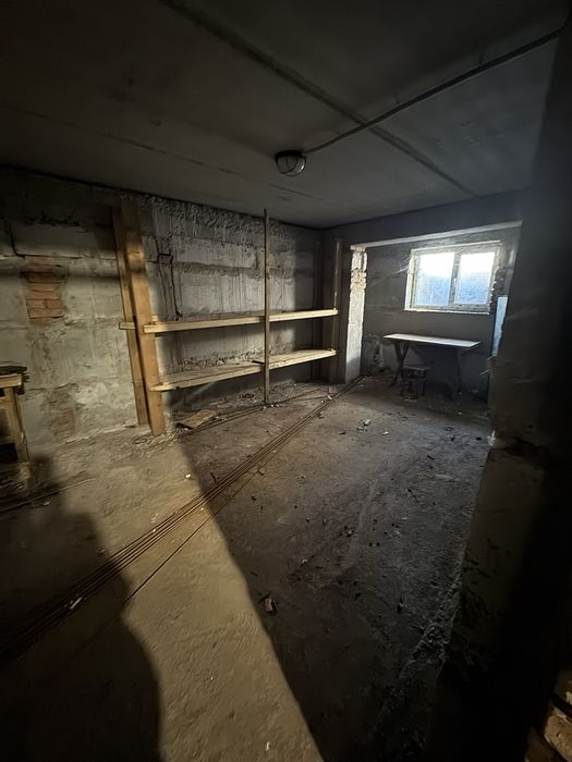 Комора, приміщення для зберігання речей, кладова, кладовка