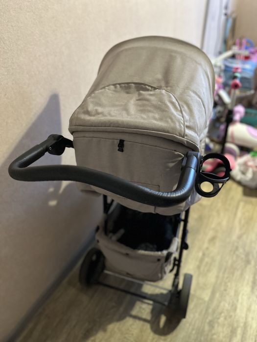 Прогулянкова коляска візок прогулочная коляска Carello