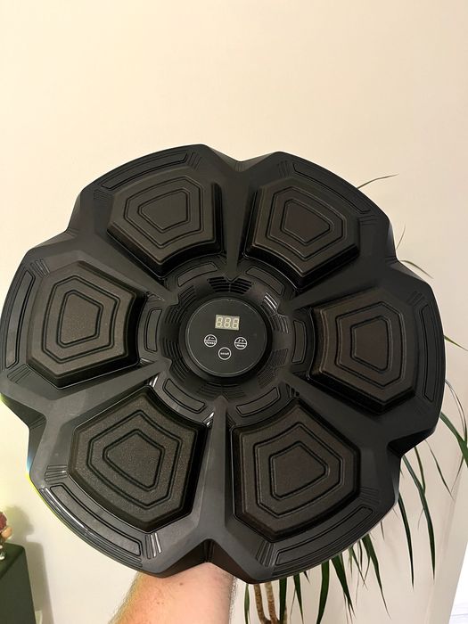 Máquina de Boxe Musical Inteligente com 6 Alvos e 9 Velocidades