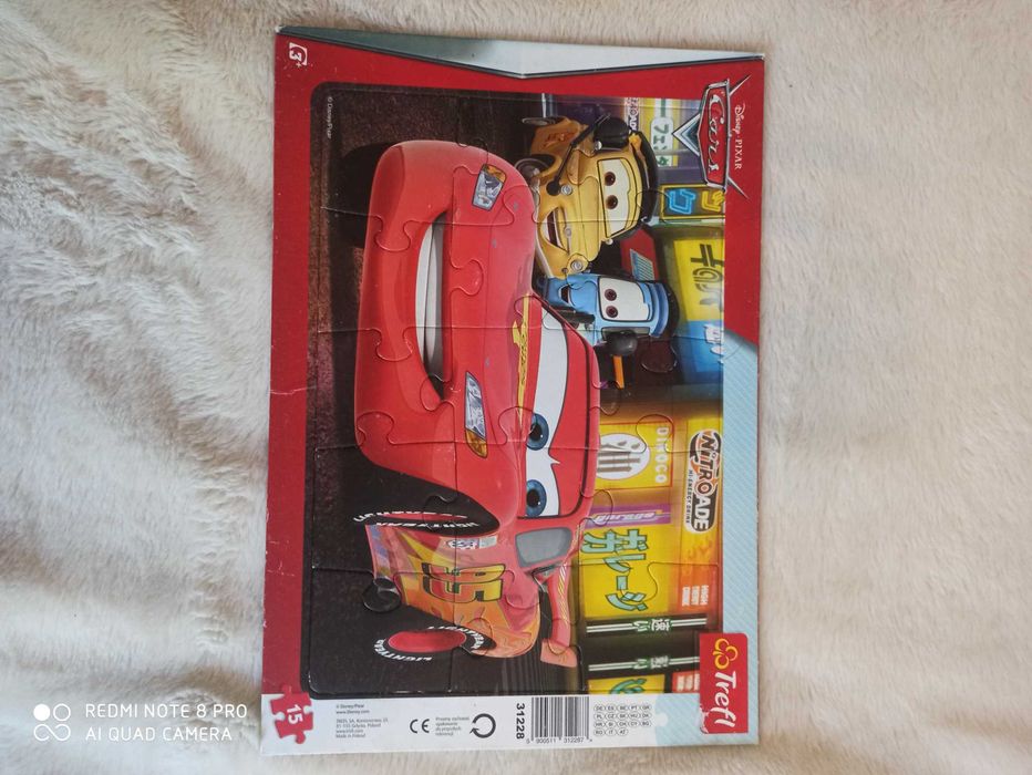 Puzzle z bajko AUTA
