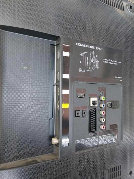 TV Samsung UE485500AW uszkodzony