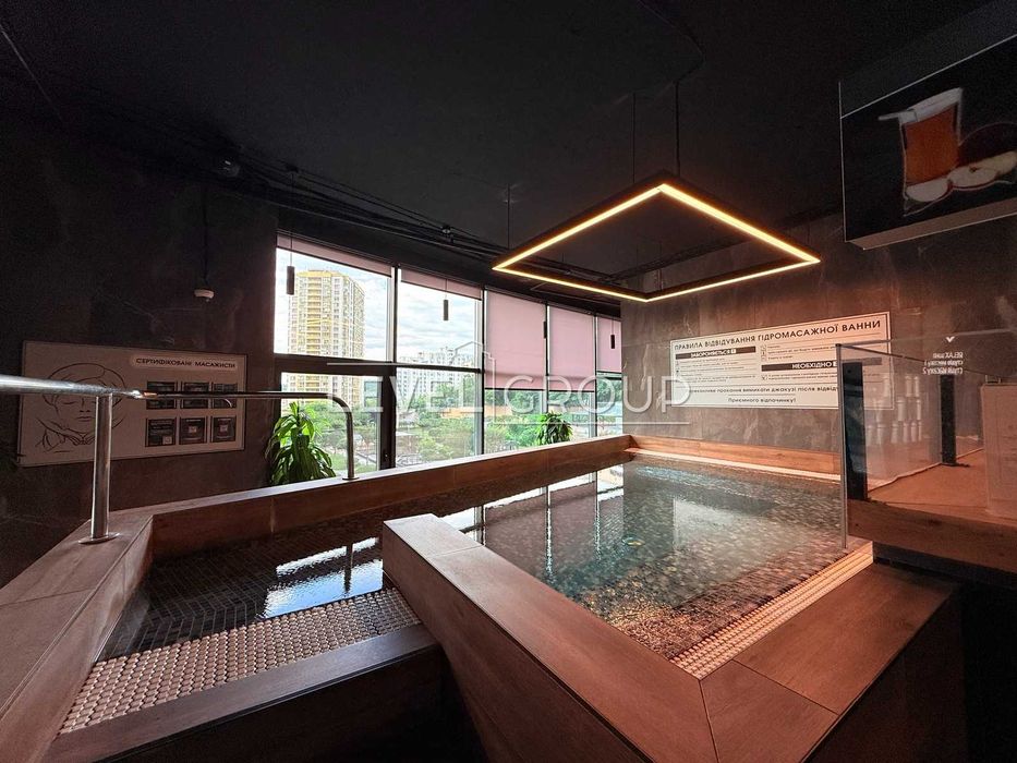 Продаж фасадного комерційного приміщення в ЖК Park Avenue VIP