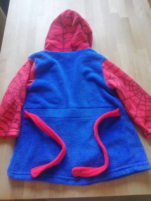 Szlafrok rozmiar 98 Firmy Marvel