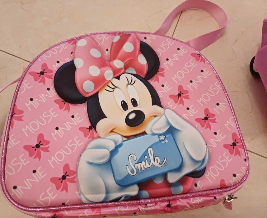 Conjunto Mochila troley + lancheira da Minnie em excelente estado