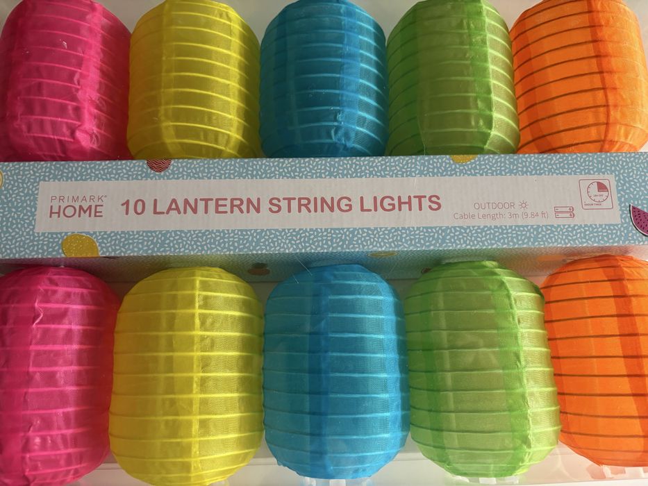 Conjunto de lampadas de exterior novas.